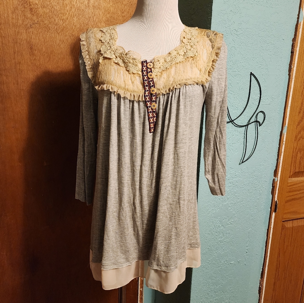 Gimmicks Top